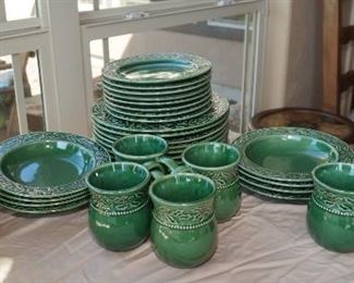 Christmas holly dinnerware