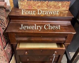 Darling Jewelry Chest