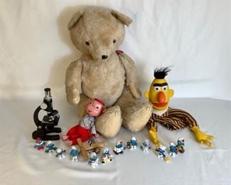 ANSM800 Vintage Toys Stuffed Bear, Microscope, Puppets