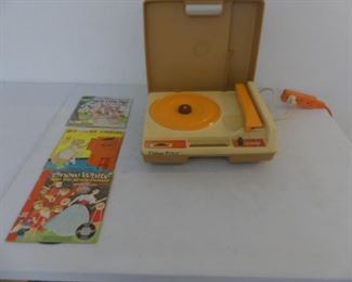 Vintage 1978 Fisher Price 2-Speed Portable Record Player Model #825 847T and 3 45s