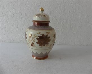Vintage Andrea by Sadek Hand Painted Gold Trimmed Ginger Jar #5893