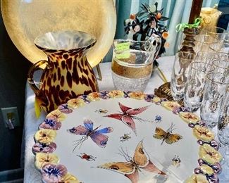 Pedestal cake plate made in Italy 