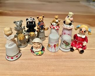 Large assortment of vintage thimbles 