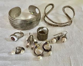 Vintage and silver jewelry 