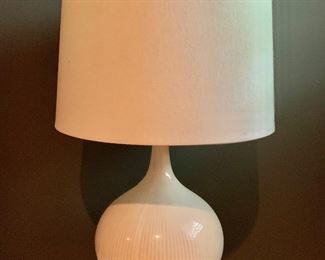 Glass and acrylic table lamp