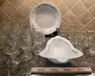 Pfaltzgraff Winter Berry and Christmas Glasses