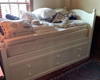 Bed with storage, Linens
