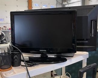 selection of screens and TVS other tech.