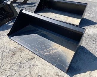 SKID STEER SMOOTH BUCKET