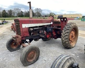 TRACTOR