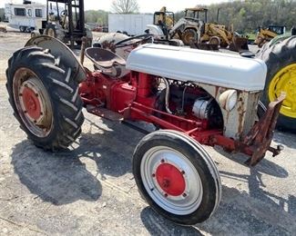 TRACTOR