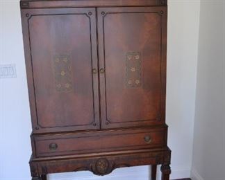 Gorgeous highboy cabinet.   Federal style, hand painted circa late 1800s - early 1900s