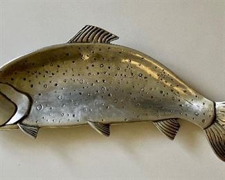 Vintage 1970’s cast aluminum fish platter by Bruce Fox. Wall hanger built in