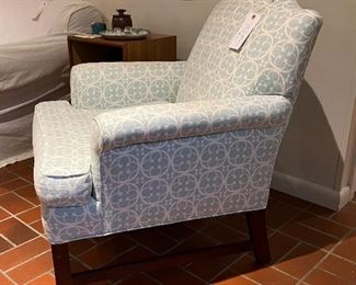 Linen upholstered lounge chair