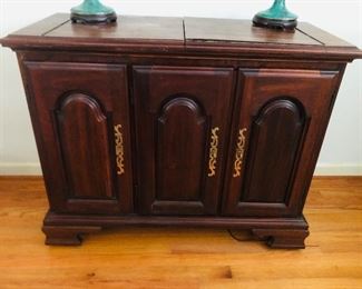 Pennsylvania House Cherry Flip Top Server Bar Liquor Cabinet Bar Buffet