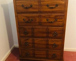 Chest of drawers 