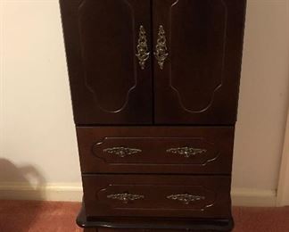 Jewelry chest 