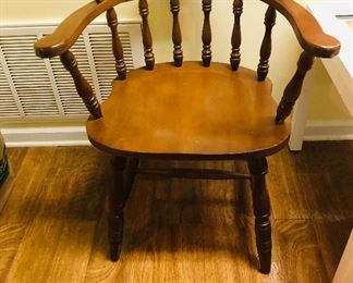 Very sturdy Colonial Solid Wood Dining Chair