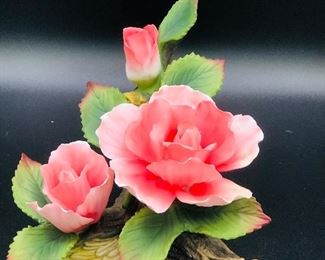 Beautiful porcelain rose 

Andrea by Sadek
