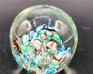VTG Art glass Millefiori Lilly flower Blue Purple/red Green Bubbles paperweight