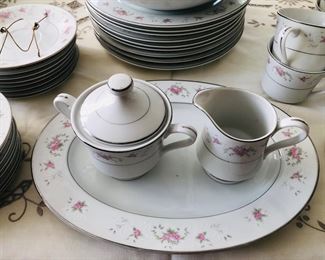 TKOI by Taiko fine china Japan 5030
36 pieces