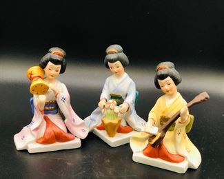 Asian Oriental Figurine Hand Painted Geisha Girls
