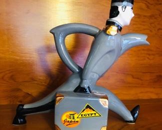 Vintage Hotel Porter Bellhop with Luggage, Bellman, Bell Boy, Bell Hop, Figural Tea pot, Swineside England 