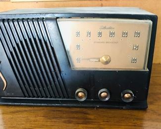 Silver tone radio 