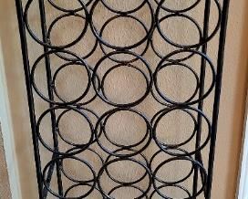 Wrought-iron wine rack
*holds 31 bottles 