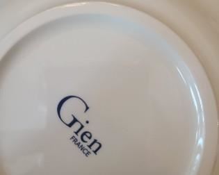 GIEN dishware
France
*we have many different patterns of plates