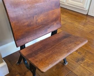 Folding vintage kid's school chair