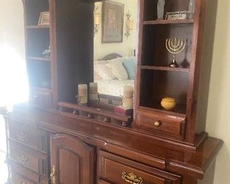Beautiful Broyhill Rustic Country Triple Door  Dresser w/ Mirrored Hutch