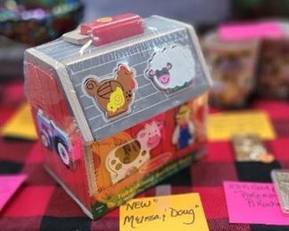 NEW MELISSA AND DOUG SORTING BARN