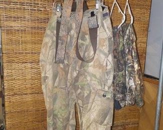 2 Pair of Camopants and a Camo Bib All Size XXL