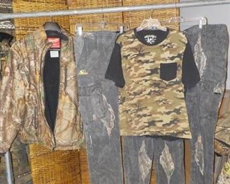 Group of 4 Camo Clothing Pieces All Size XL