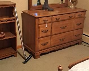 antique Rayo lamp with shade