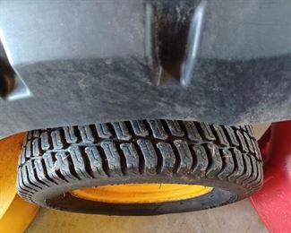 Club cadet commercial zero turn, 60in deck, 189hrs., recently serviced $5900