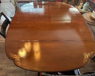 Beautiful Hitchcock Maple Stenciled Table and 4 Chairs
