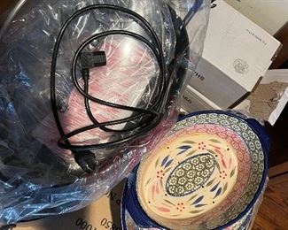 Temptations by Tara Old world oven wear complete set Nib