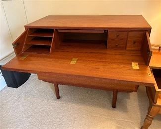 	#32	Vintage Danish modern drop down desk  with vanity mirror and two drawers 39x18x34	 $275.00 				