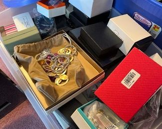 jewelry in great amounts