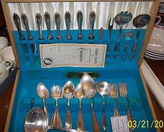Tudor Plate flatware by Oneida