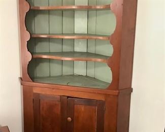 1800's Pennsylvania corner cabinet