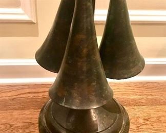 Detail
Maitland Smith 
3-horn metal floor lamp
verdigris finish, 64” h with shade 
Was $600
Now $200
PENDING