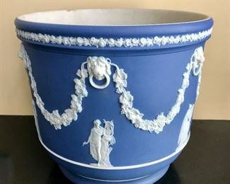 Wedgwood Neoclassical cachepot Jasperware 8” h x 9” diam 
Was $600  
Now $225
SOLD