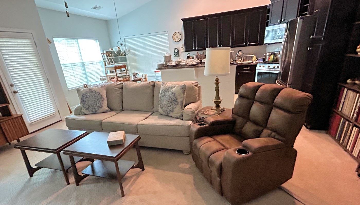BUSY BEES ESTATE SALE in Simpsonville, SC starts on 6/29/2023