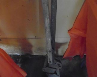 wooden handle bumper jack