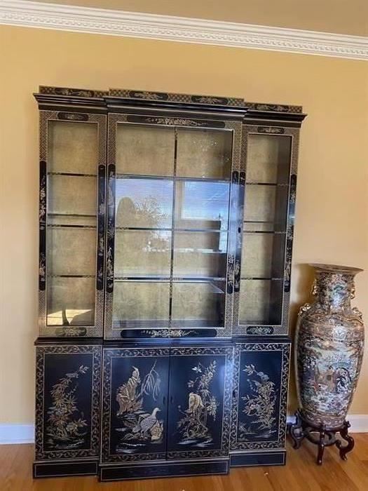 Henredon Chinoiserie China Cabinet