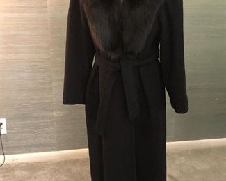 Black cashmere/wool full-length coat with fox collar