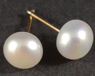 14K Gold Button Pearl Earrings